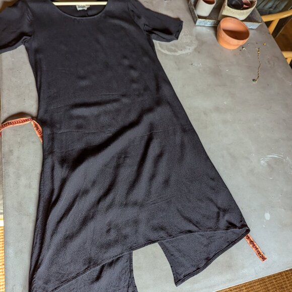 Twist & Tango Black Dress - Picture 11 of 15